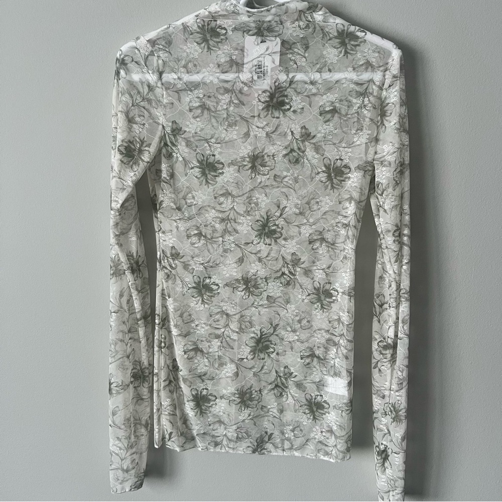 Women’s Medium Floral Mesh Long Sleeve Top, green floral